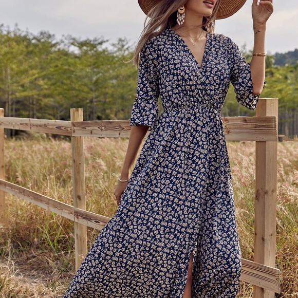 Boho Floral Print V neck Slit Ruffle Sleeve Dress - Picture 4 of 6